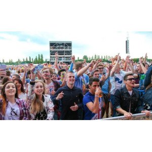 4632124237 300x176 sqt