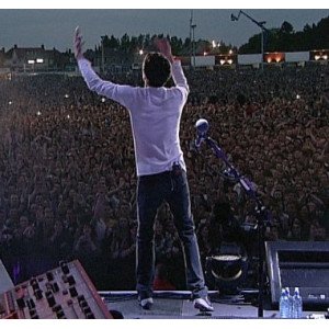 4635391025 300x283 sqt