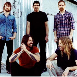 FOO FIGHTERS 1 300x298 sqt