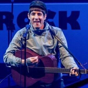 gerry cinnamon icon 1