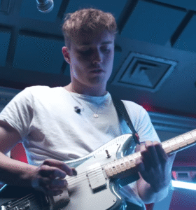 sam fender icon 3 1
