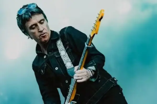 bus to johnny marr