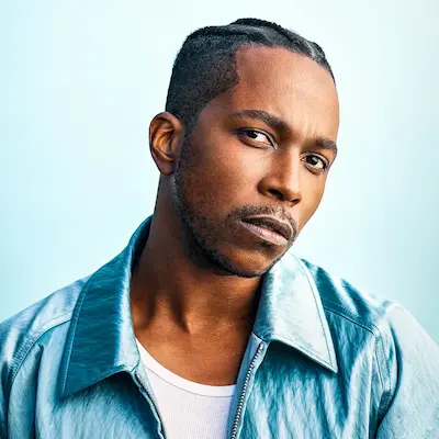 bus to Leslie Odom Jr.